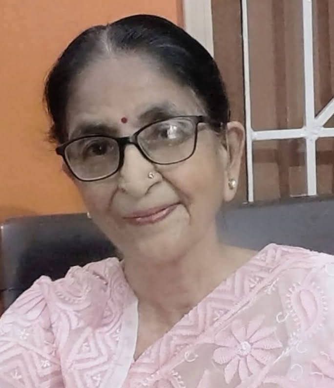 वृद्ध—बोझ नहीं, अनुभव की धरोहर